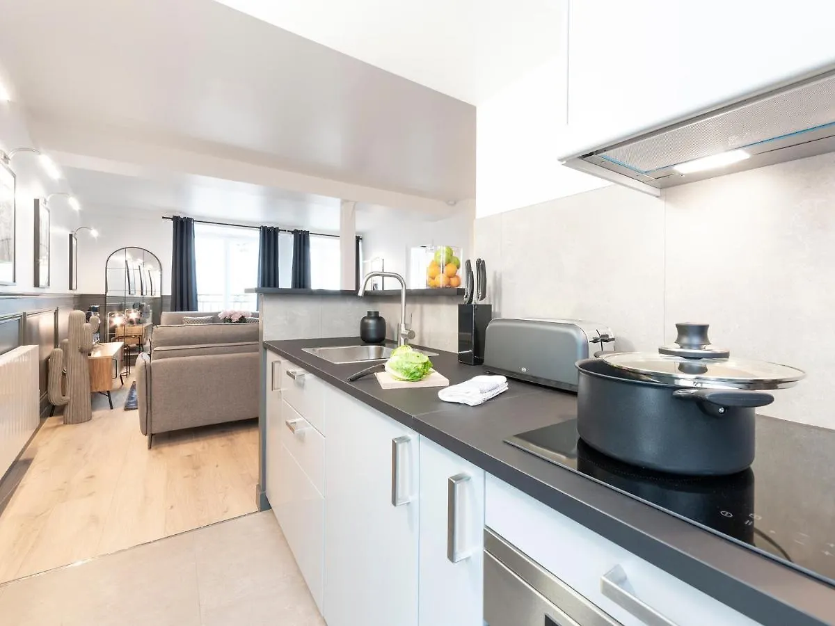 Livinparis - Luxury 4 Bedrooms Le Marais I